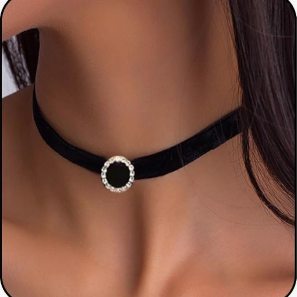 Elegant Black Velvet Choker Necklace‎ with Silver Accent